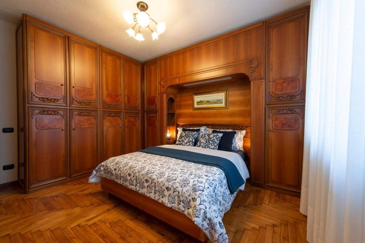 Villa Mara - Aosta - 200 Mq - Wifi - Jacuzzi - Parcheggio - Giardino Extérieur photo