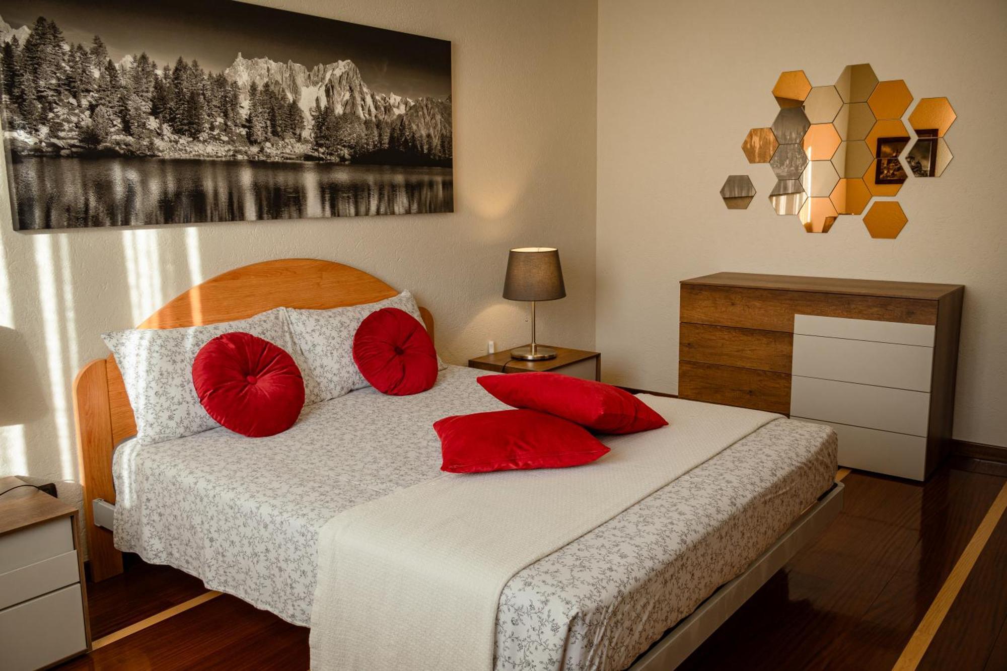 Villa Mara - Aosta - 200 Mq - Wifi - Jacuzzi - Parcheggio - Giardino Extérieur photo